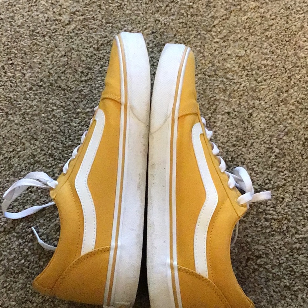 Vans Classic Yellow and White Shoes - Picture 5 of 8